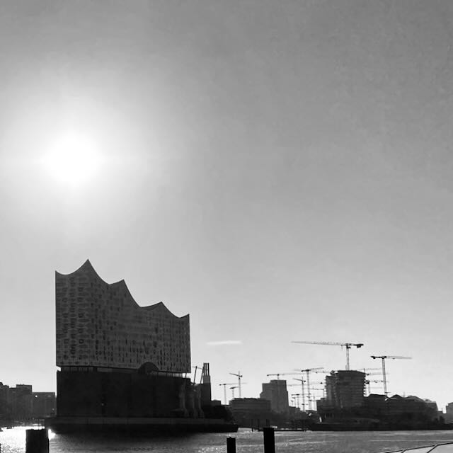 Thoughts: Sie haben Post. Von der Elphi